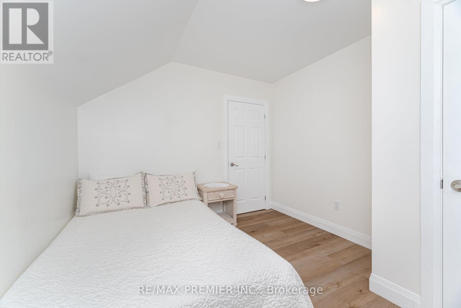 157 Main Street W, Grey Highlands, Ontario  N0C 1H0 - Photo 35 - X12119474