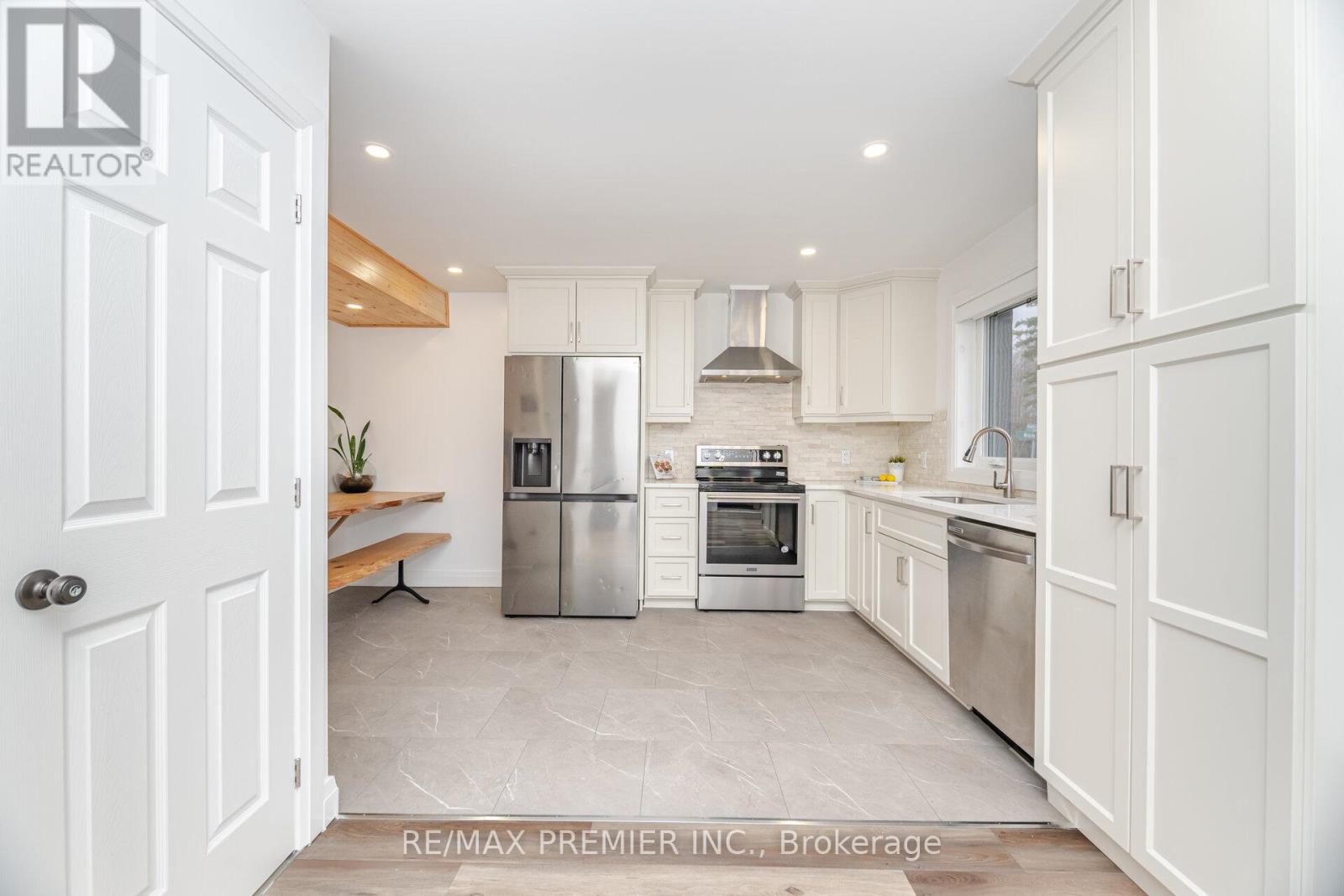 157 Main Street W, Grey Highlands, Ontario  N0C 1H0 - Photo 6 - X12119474