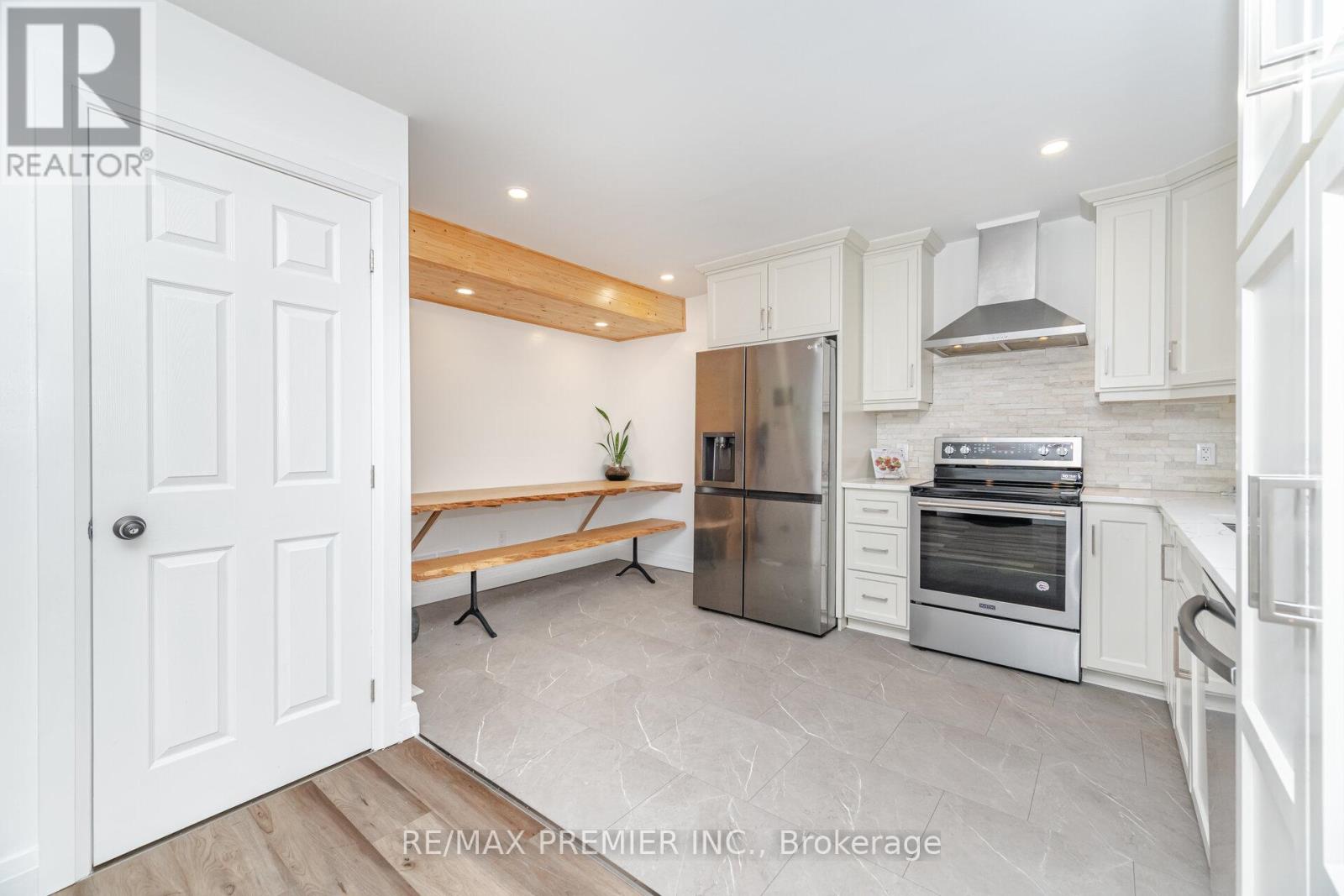157 Main Street W, Grey Highlands, Ontario  N0C 1H0 - Photo 8 - X12119474