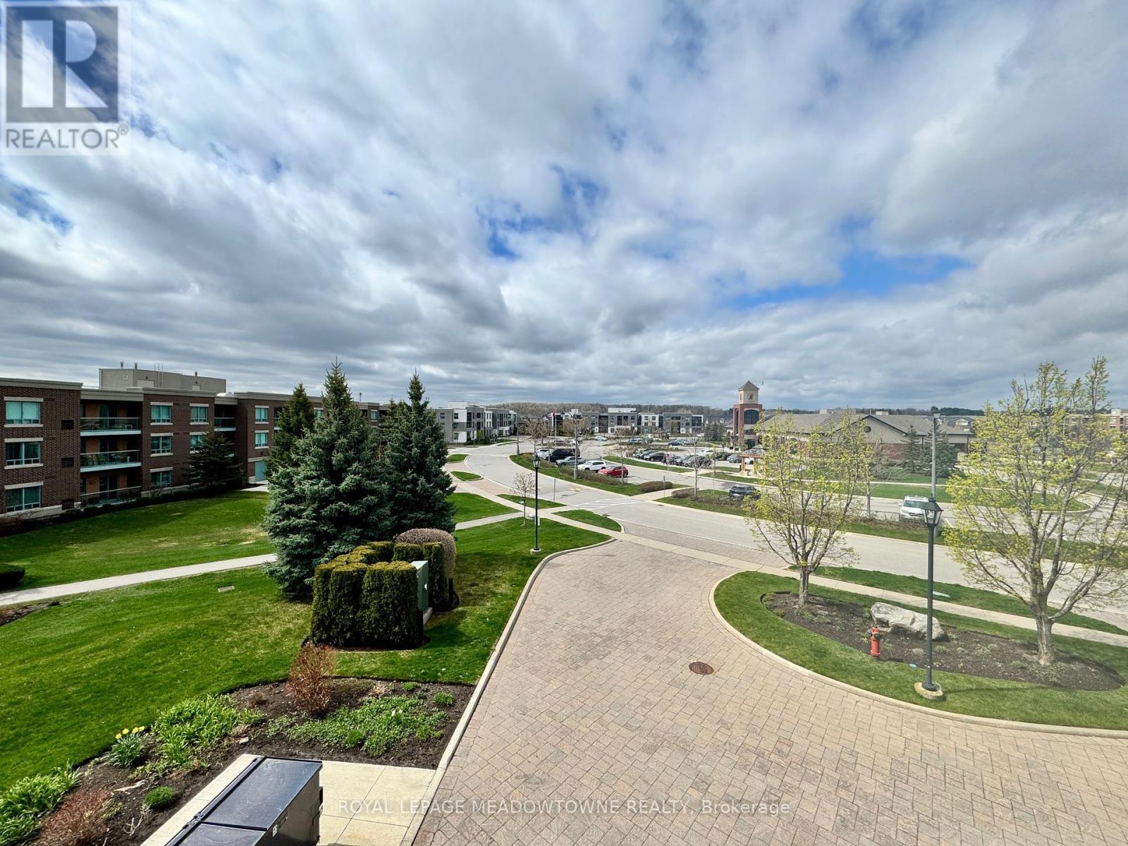309 - 35 Via Rosedale Way, Brampton, Ontario  L6R 3J9 - Photo 2 - W12006792