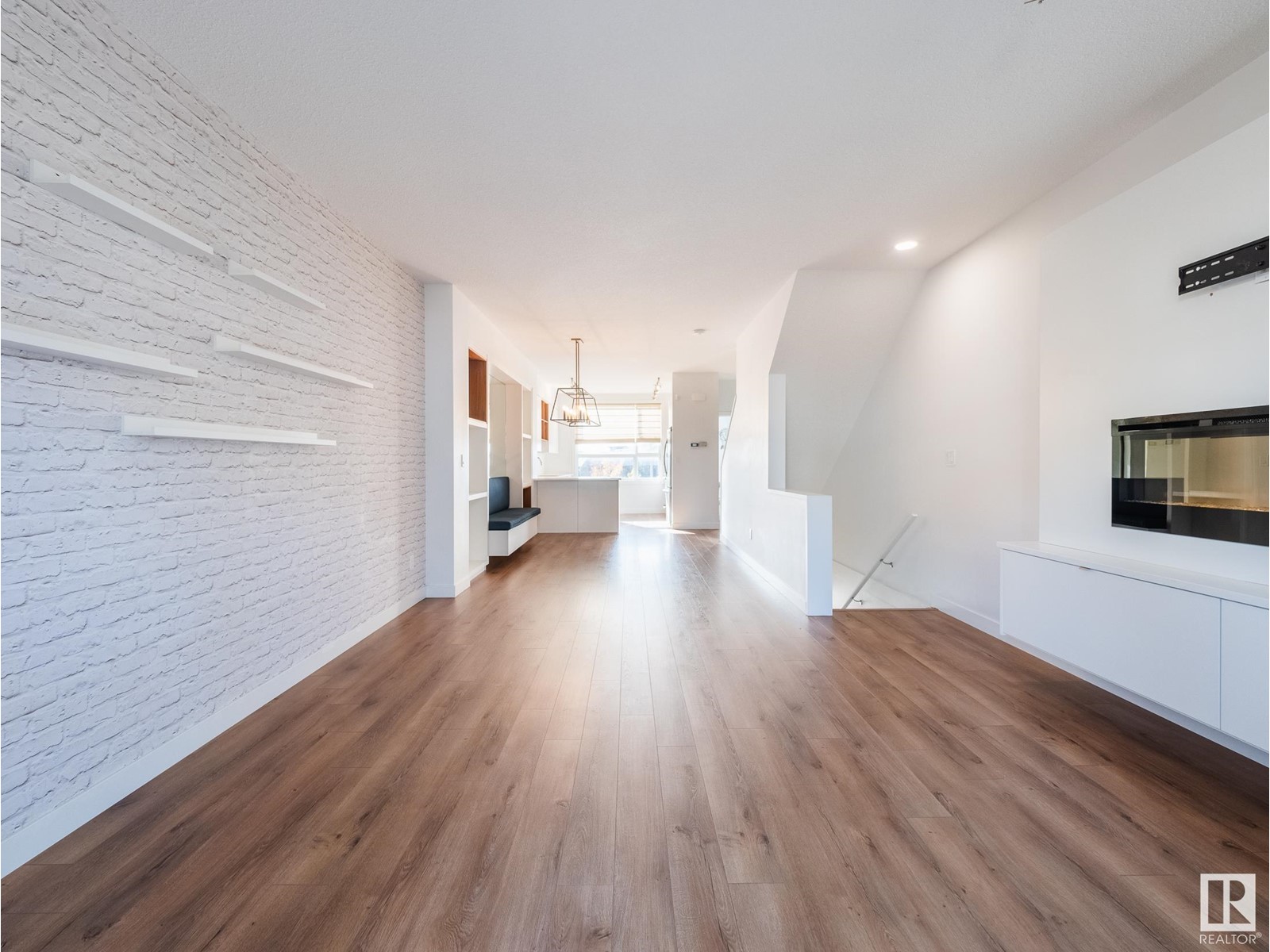Property at #30 205 McKenney AV image 1