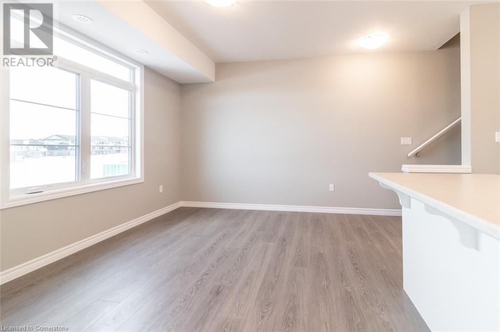 176 Oat Lane, Kitchener, Ontario  N2R 0S8 - Photo 4 - 40724058