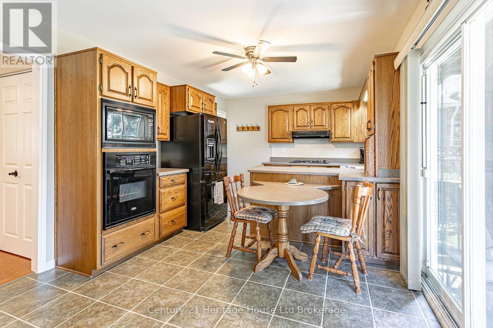 68 Keats Drive, Woodstock, Ontario N4S 8B8 - Photo 9 - X12118153