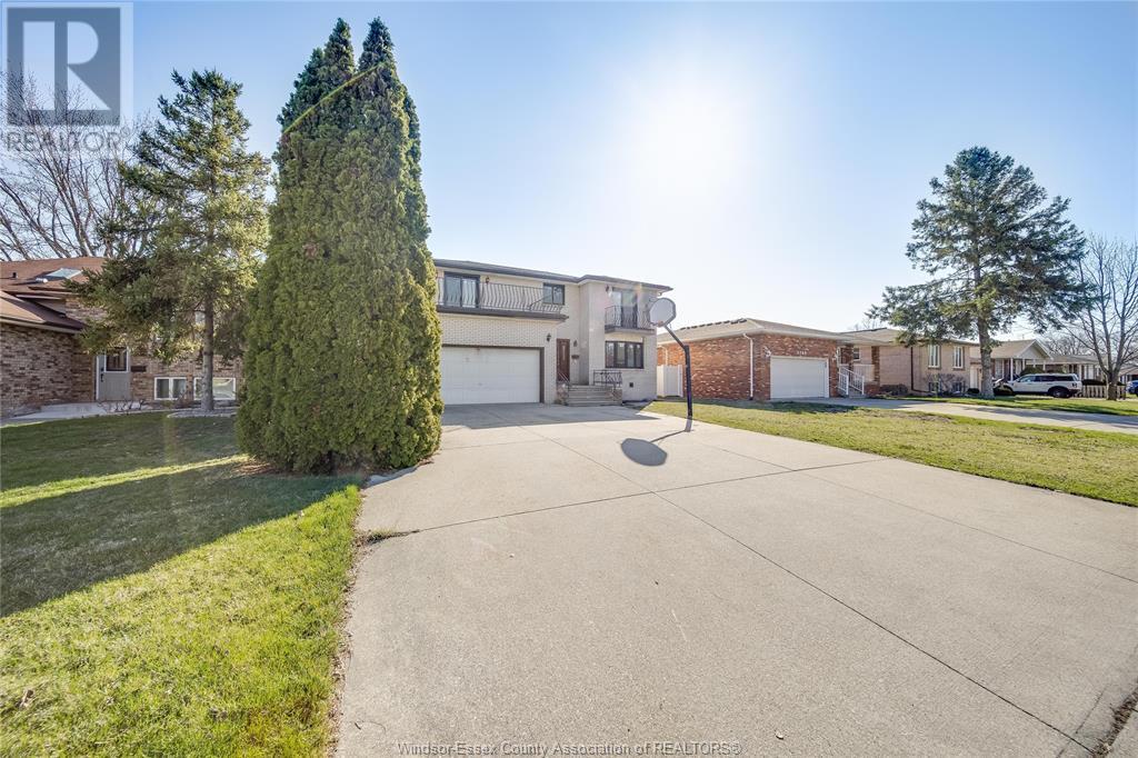 Property at 3130 CLEMENCEAU BOULEVARD image 2