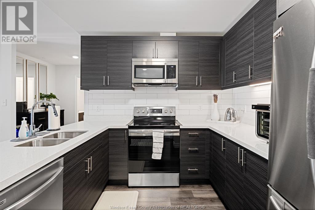 Property at 1611 BANWELL Unit# 123 image 4