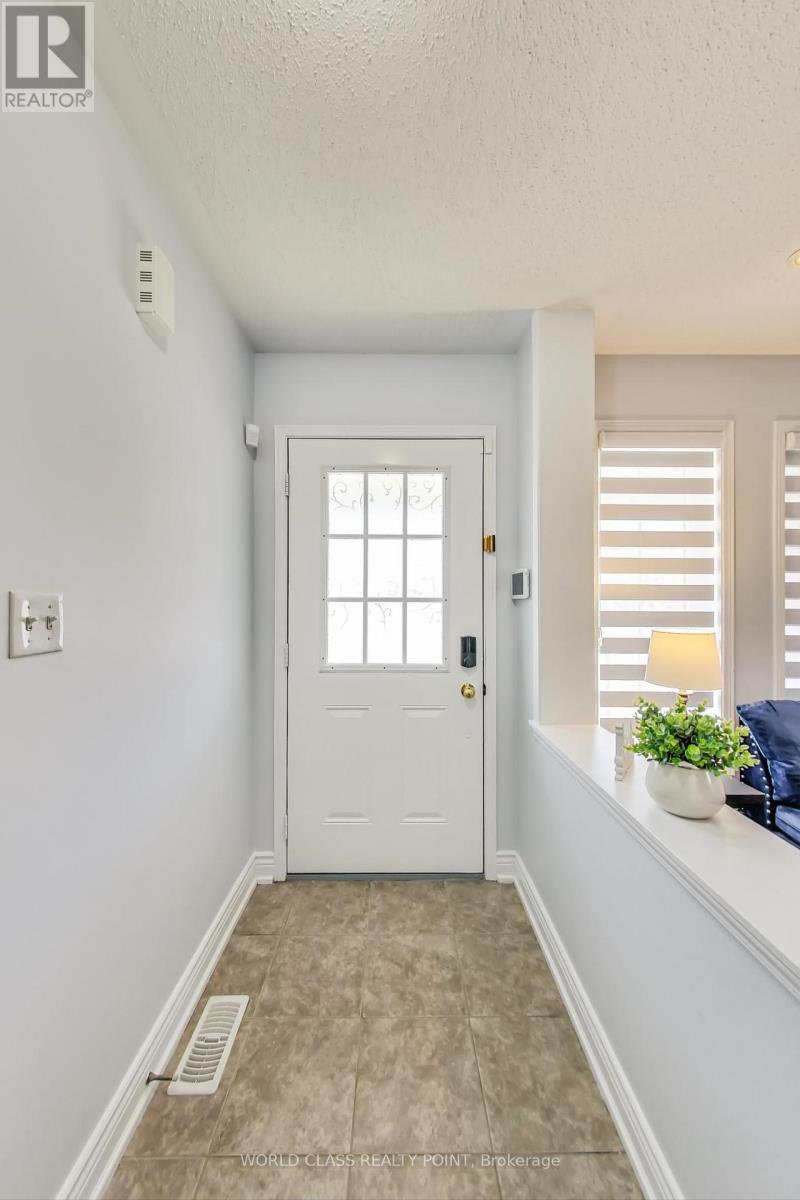 28 Marriner Crescent, Ajax, Ontario  L1Z 1Z1 - Photo 6 - E12091544