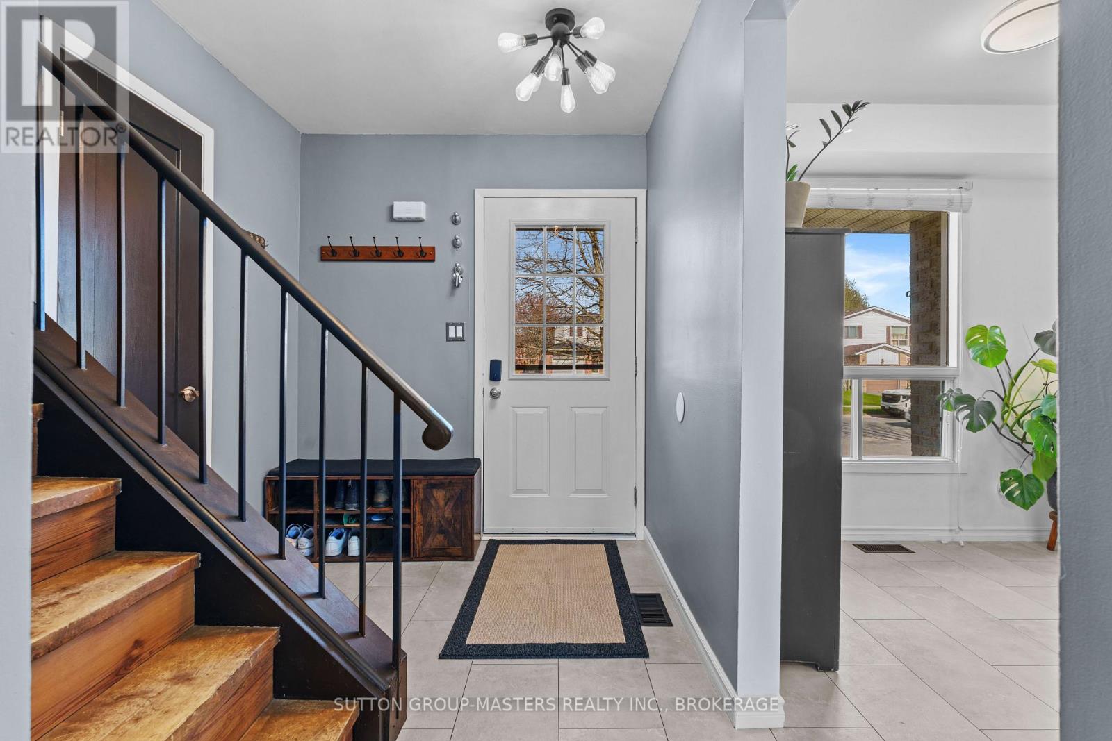 732 Cedarwood Drive, Kingston, Ontario  K7P 2J1 - Photo 4 - X12119814