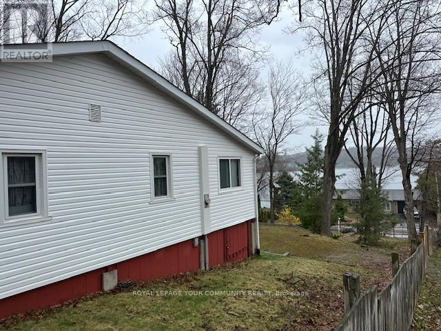 452 Champlain Road, Penetanguishene, Ontario  L9M 1S5 - Photo 3 - S12101874