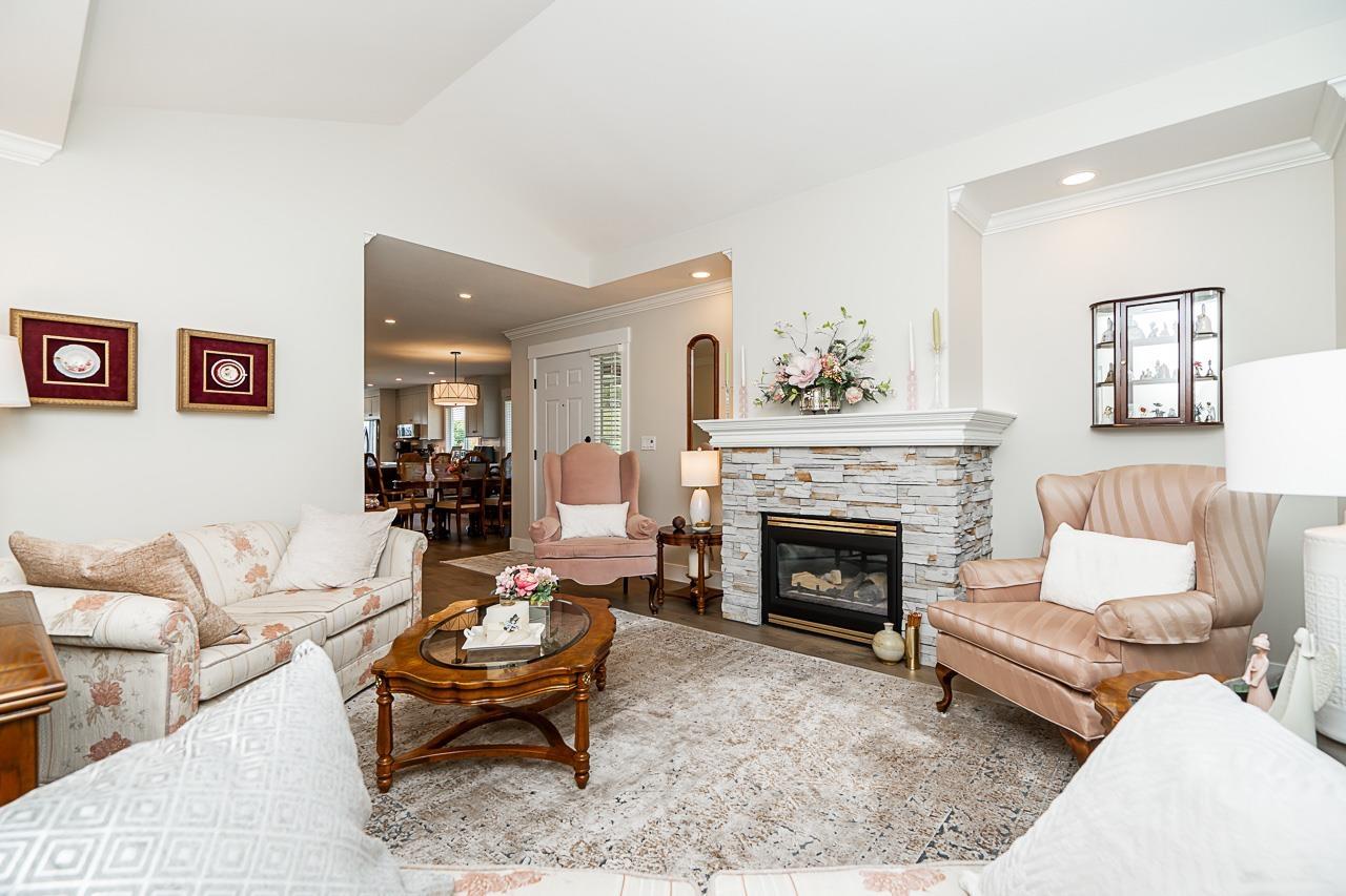 49 32777 Chilcotin Drive, Abbotsford, British Columbia  V2T 5W4 - Photo 4 - R2996690