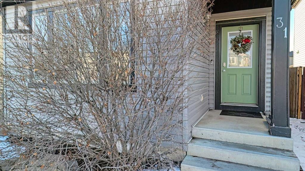Property at 31 Bridlecrest Road SW image 5