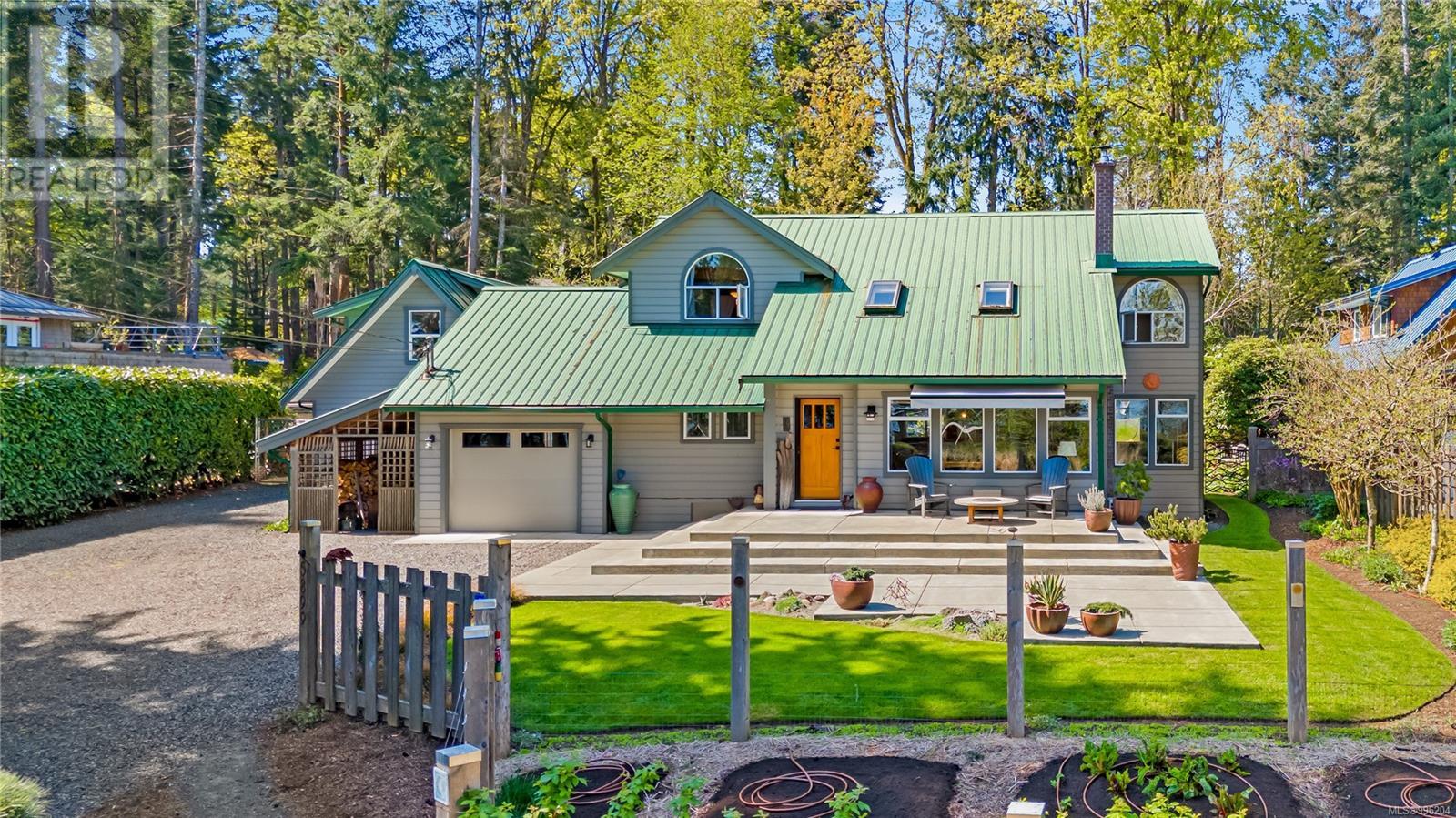 5899 Aldergrove Dr, Courtenay, British Columbia