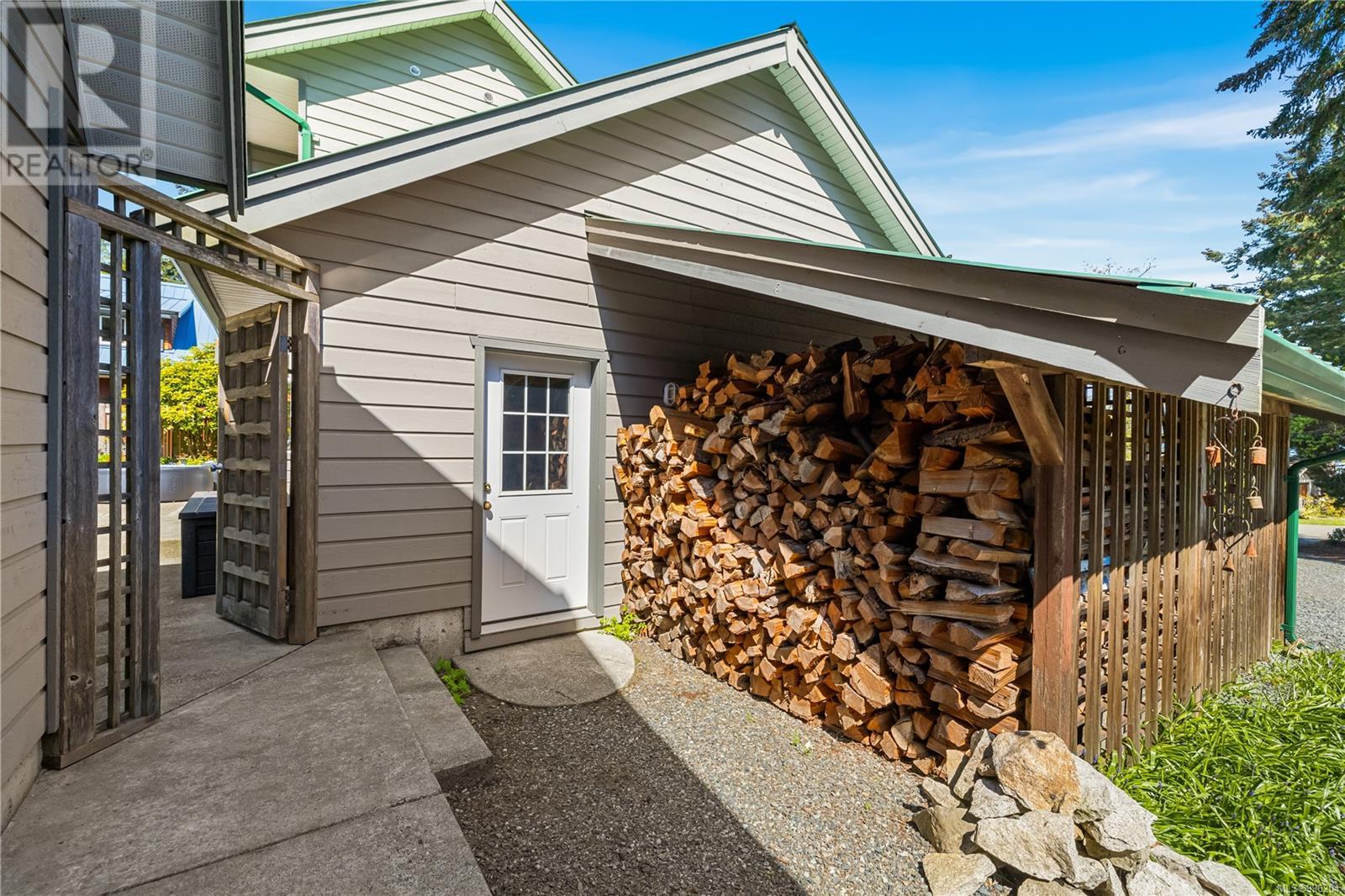 5899 Aldergrove Dr, Courtenay, British Columbia  V9N 1W2 - Photo 50 - 996204
