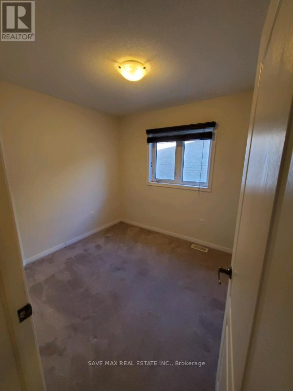 (Upper) - 3 Baffin Crescent, Brampton, Ontario  L7A 0A9 - Photo 10 - W12114389
