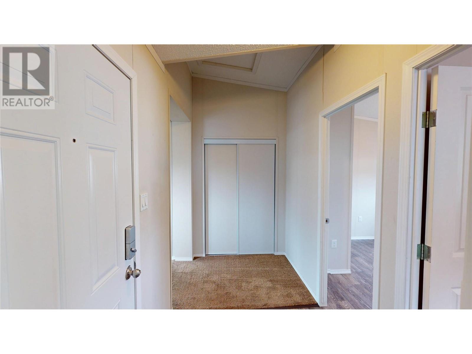 100 Industrial  1 Road Unit# 31, Sparwood, British Columbia  V0B 2G1 - Photo 4 - 10345300
