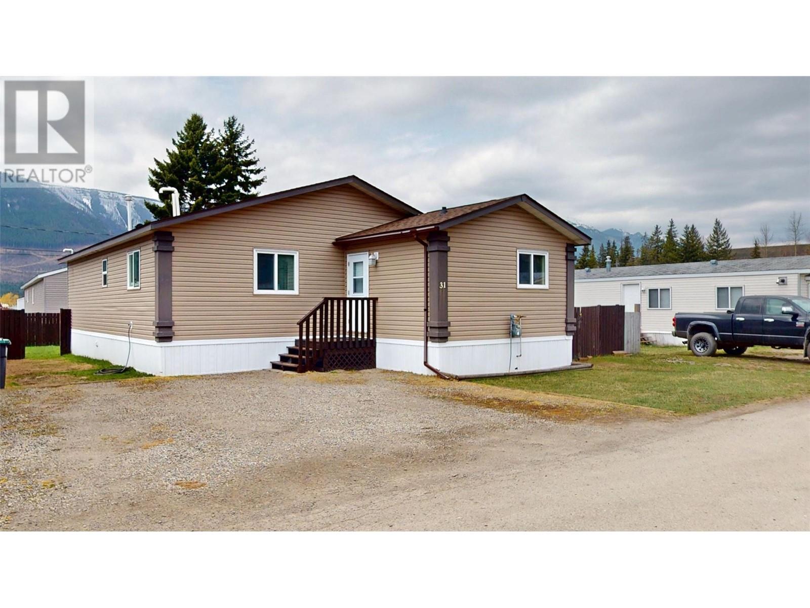 100 Industrial  1 Road Unit# 31, Sparwood, British Columbia  V0B 2G1 - Photo 1 - 10345300