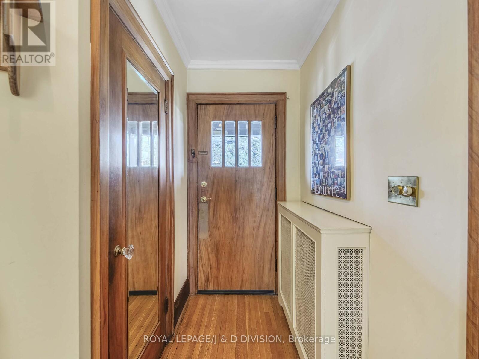 43 Fairlawn Avenue, Toronto, Ontario  M5M 1S6 - Photo 5 - C12119623