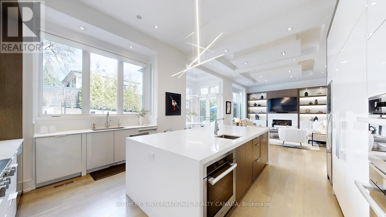 77 Bannatyne Drive, Toronto, Ontario  M2L 2P2 - Photo 16 - C12119659