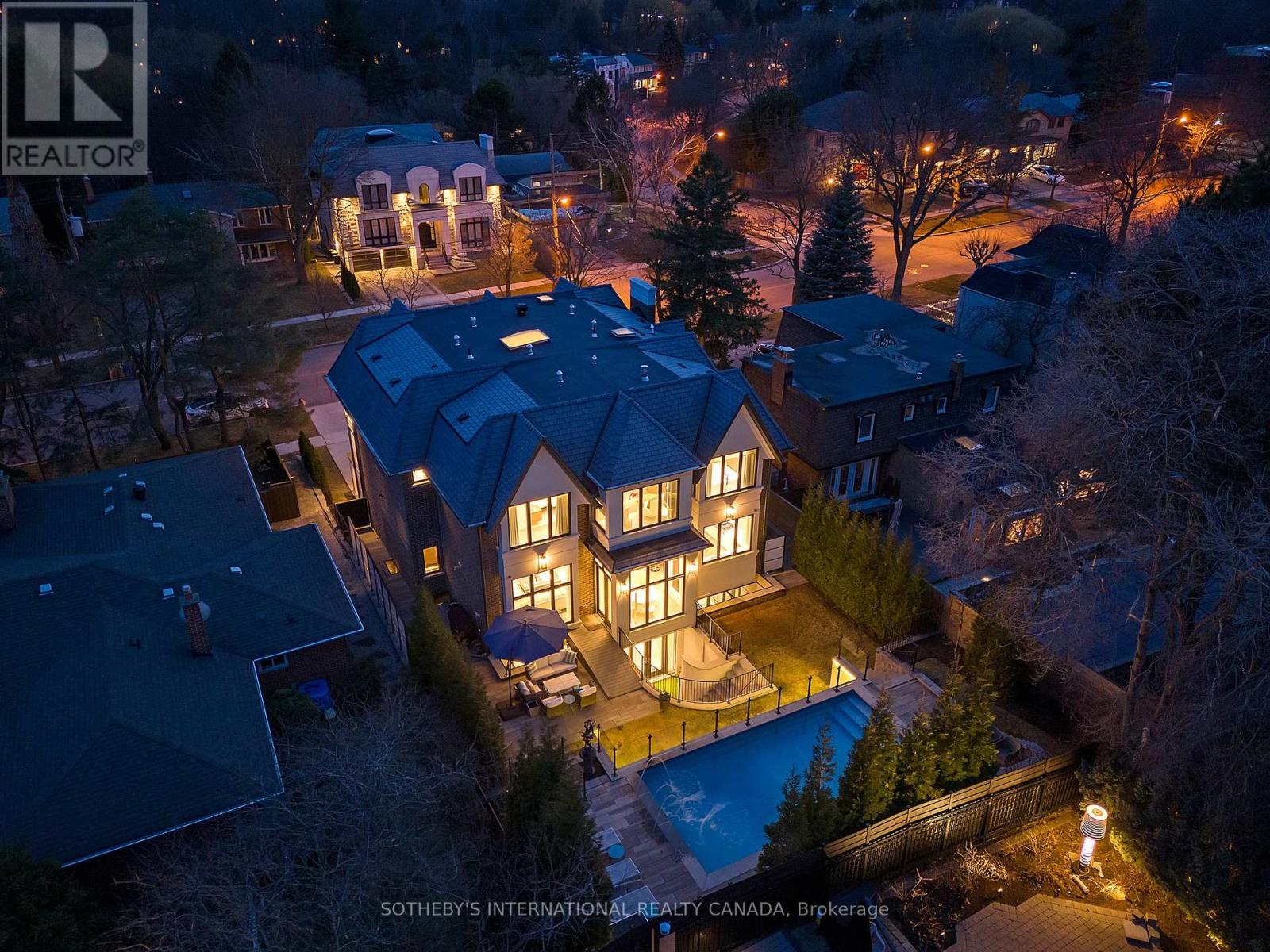 77 Bannatyne Drive, Toronto, Ontario  M2L 2P2 - Photo 49 - C12119659