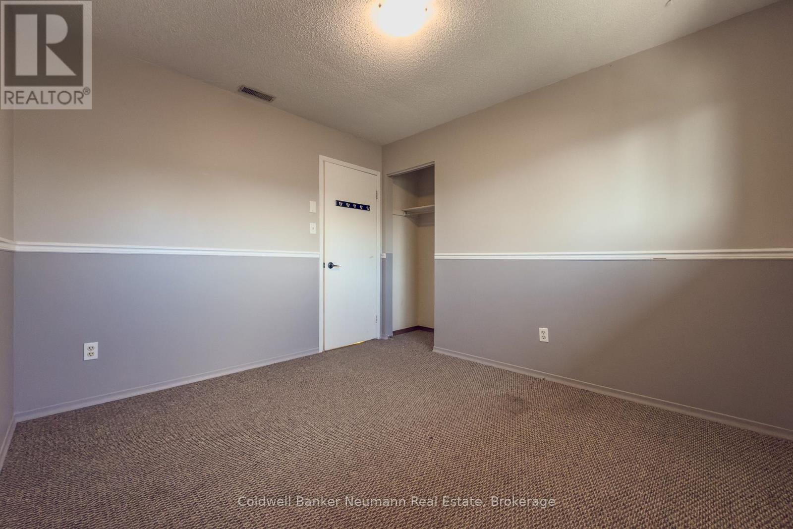 37 Dunhill Crescent, Guelph, Ontario  N1H 7Z7 - Photo 16 - X12119730
