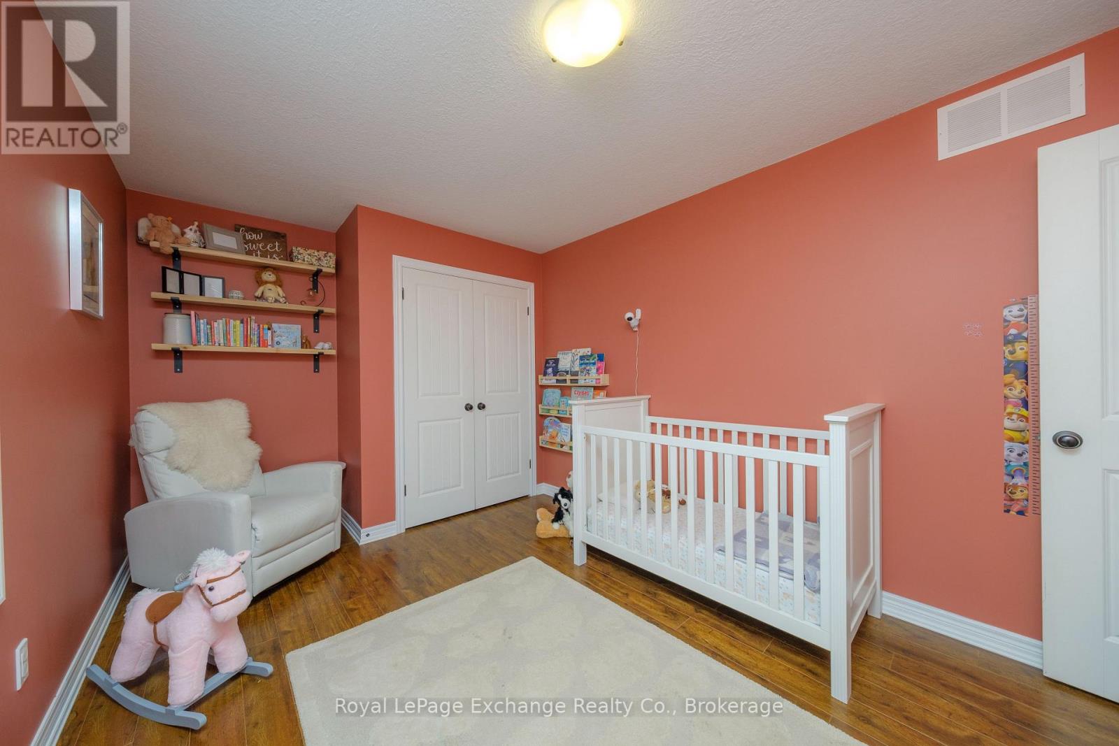 375 Kincardine Street N, West Grey, Ontario  N0G 1R0 - Photo 18 - X12119830