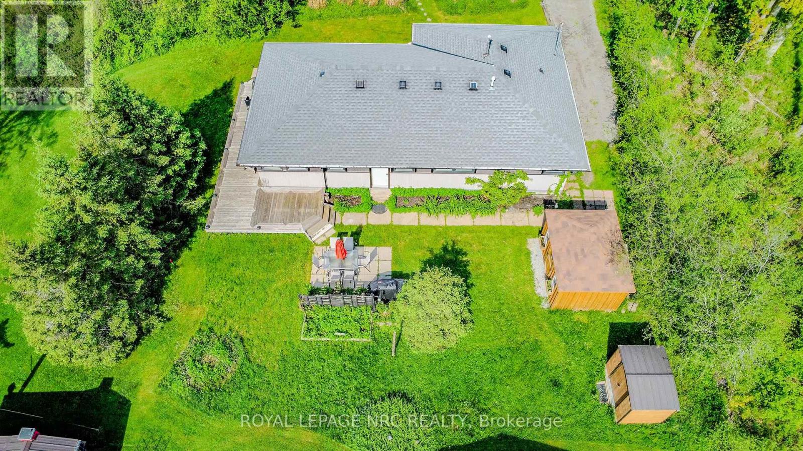 270 Cherrywood Avenue, Fort Erie (Crystal Beach), Ontario  L0S 1B0 - Photo 39 - X12119756
