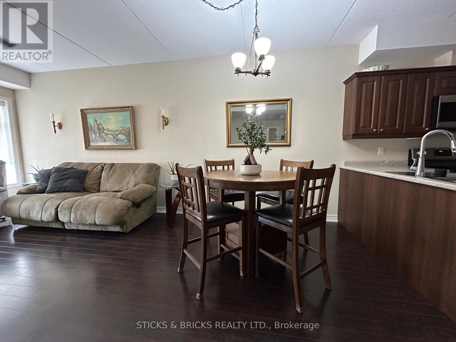 111 - 4644 Pettit Avenue, Niagara Falls, Ontario  L2E 0B4 - Photo 8 - X12119873