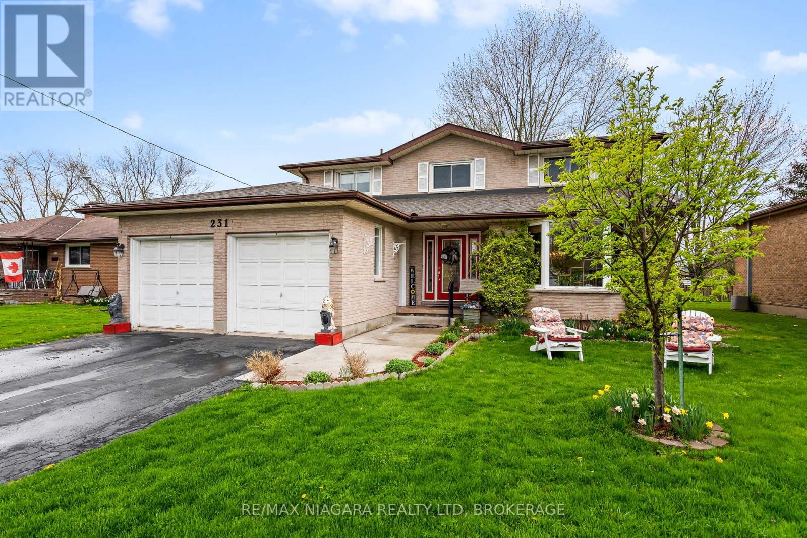 231 West Side Road, Port Colborne (Main Street), Ontario  L3K 5L1 - Photo 2 - X12119882