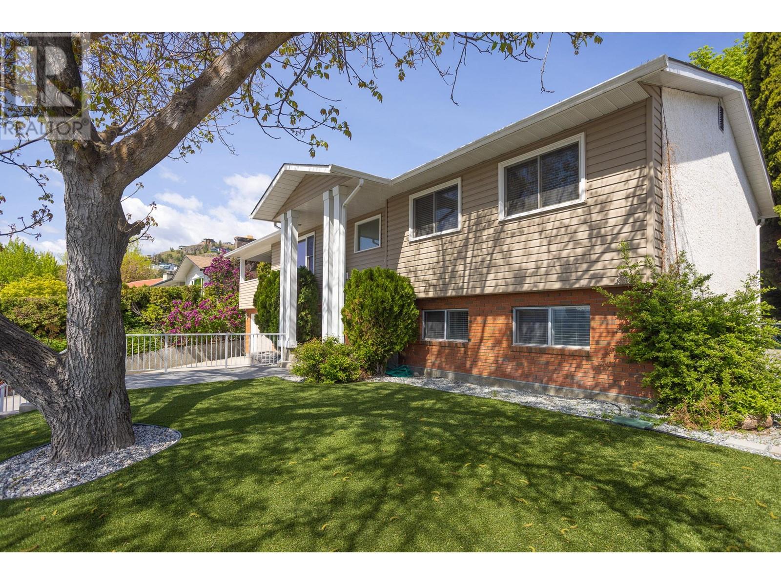 1714 Sonora Drive, Kelowna, British Columbia  V1Y 8K7 - Photo 4 - 10345975