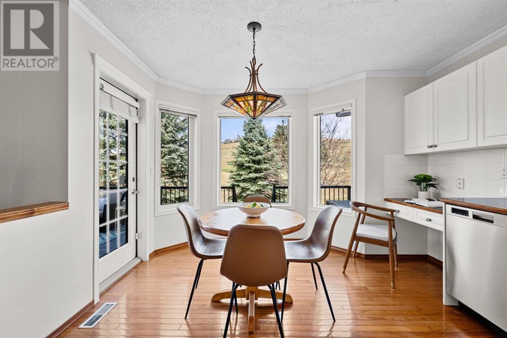 18 Gleneagles View, Cochrane, Alberta  T4C 1N9 - Photo 17 - A2216551