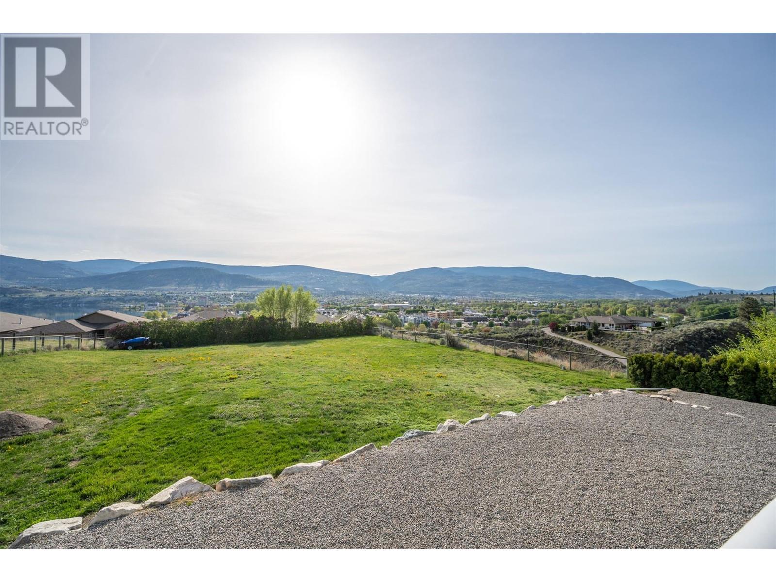 1407 Sparton Drive, Penticton, British Columbia  V2A 8Z5 - Photo 31 - 10346046