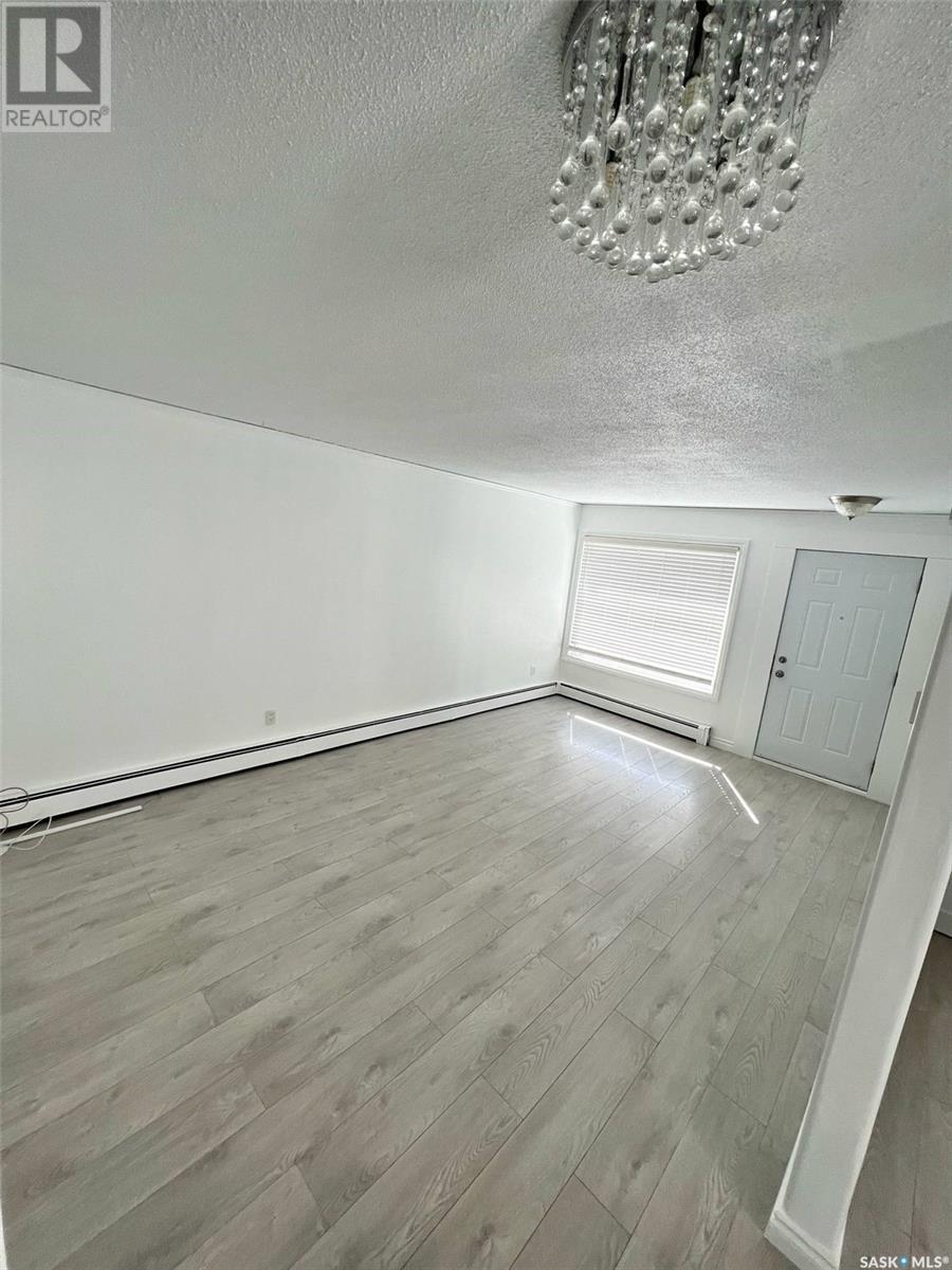 Property at 2065 Broder STREET image 2