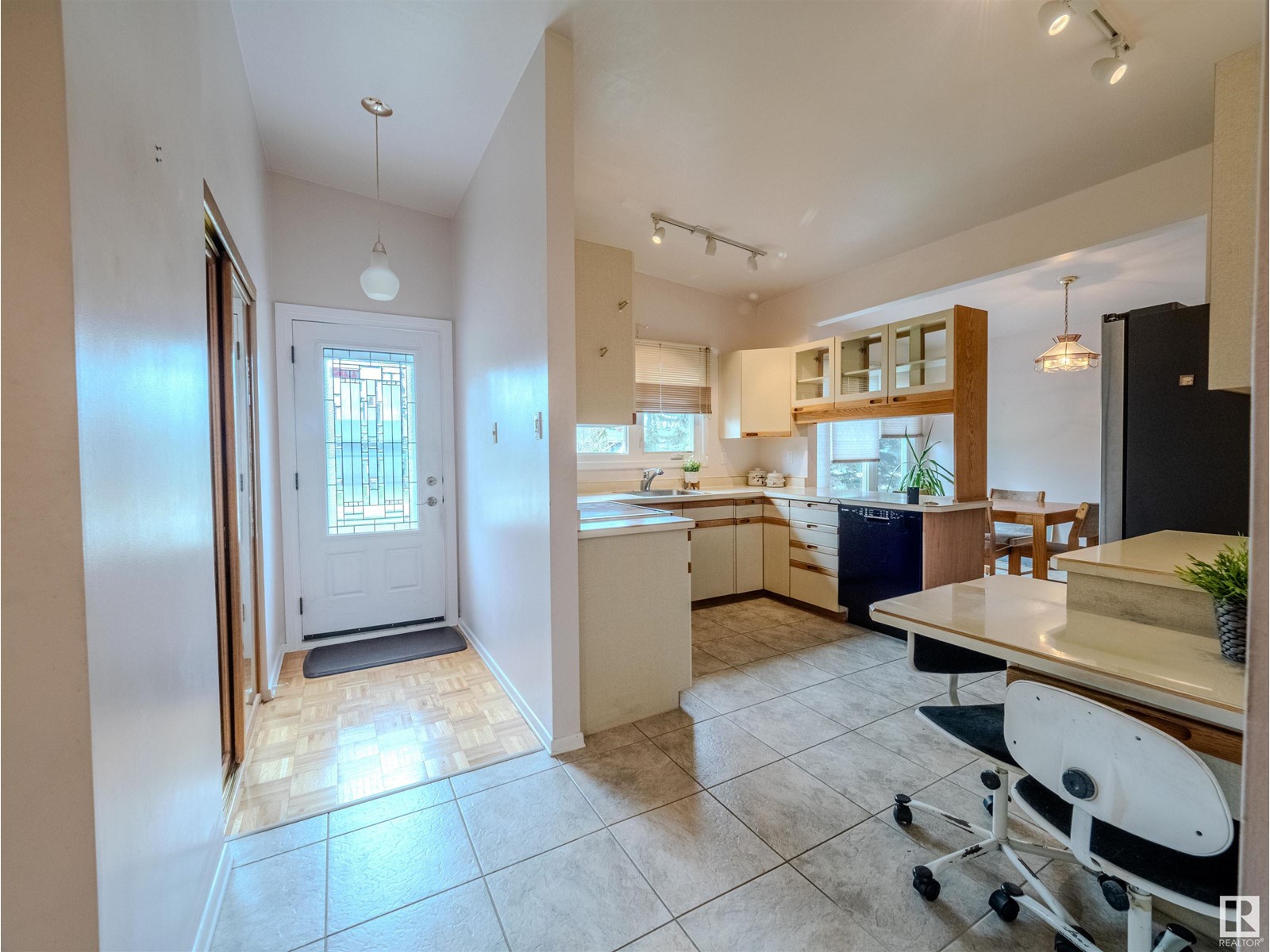 Property at 15414 81 AV NW image 2
