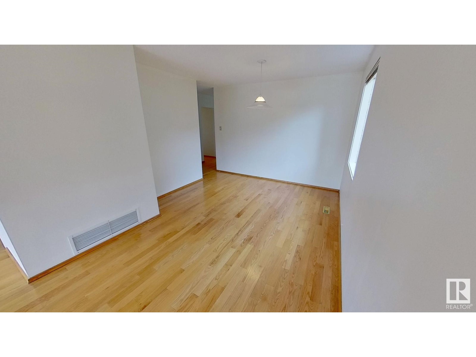 Property at 14604 78 AV NW image 5