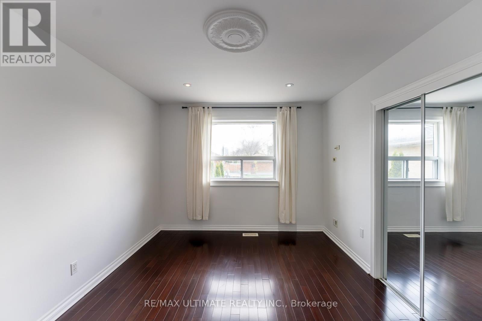 6 Baskerville Crescent, Toronto (Markland Wood), Ontario  M9C 1T7 - Photo 18 - W12119710