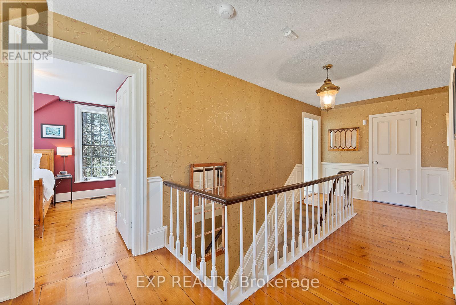 499 Carlisle Road, Hamilton, Ontario  L0P 1B0 - Photo 31 - X12119656