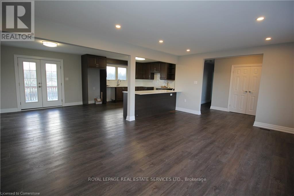 31 Glover Road, Hamilton, Ontario  L8W 3S8 - Photo 8 - X12119703