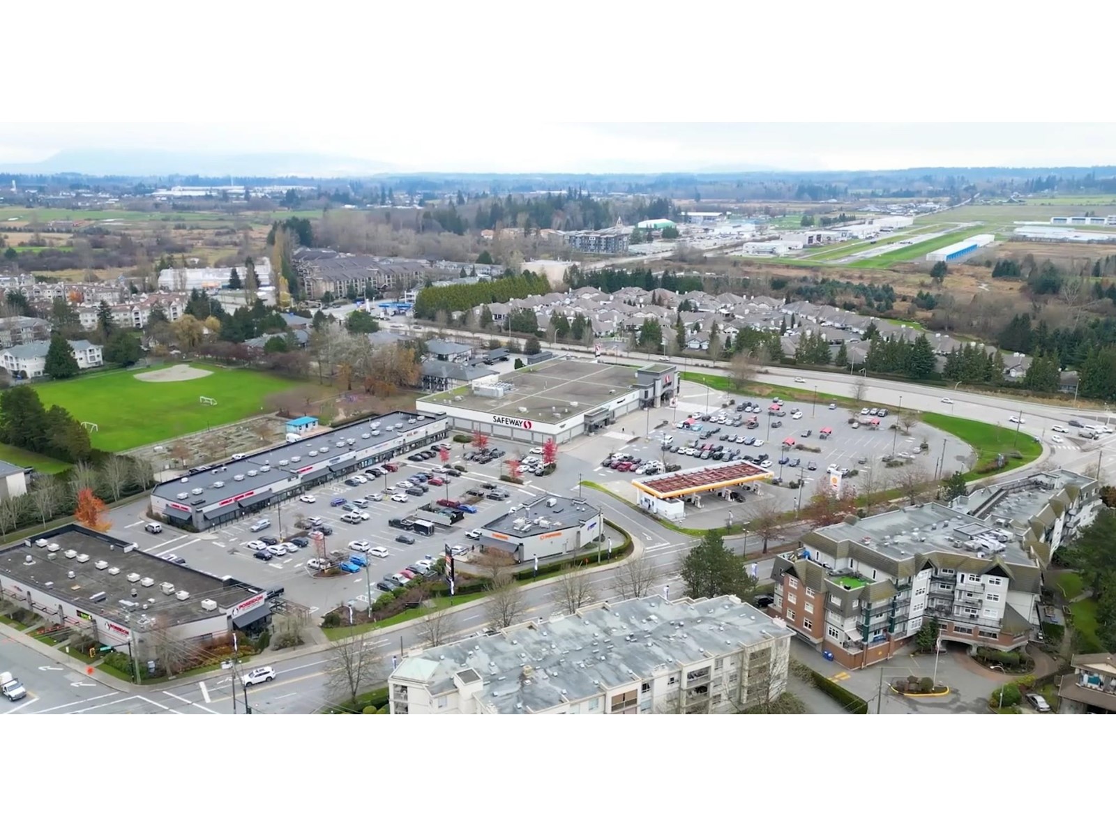 401 5420 208 Street, Langley, British Columbia  V3A 2J9 - Photo 4 - R2997387