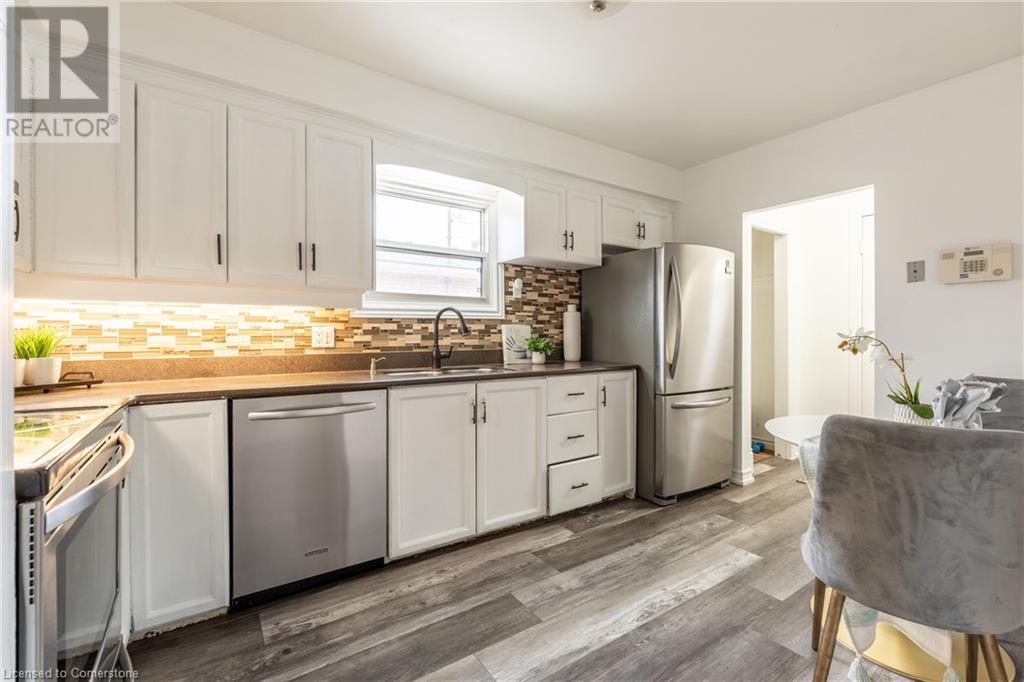 101 East 24th Street, Hamilton, Ontario  L8V 2X9 - Photo 5 - 40723009