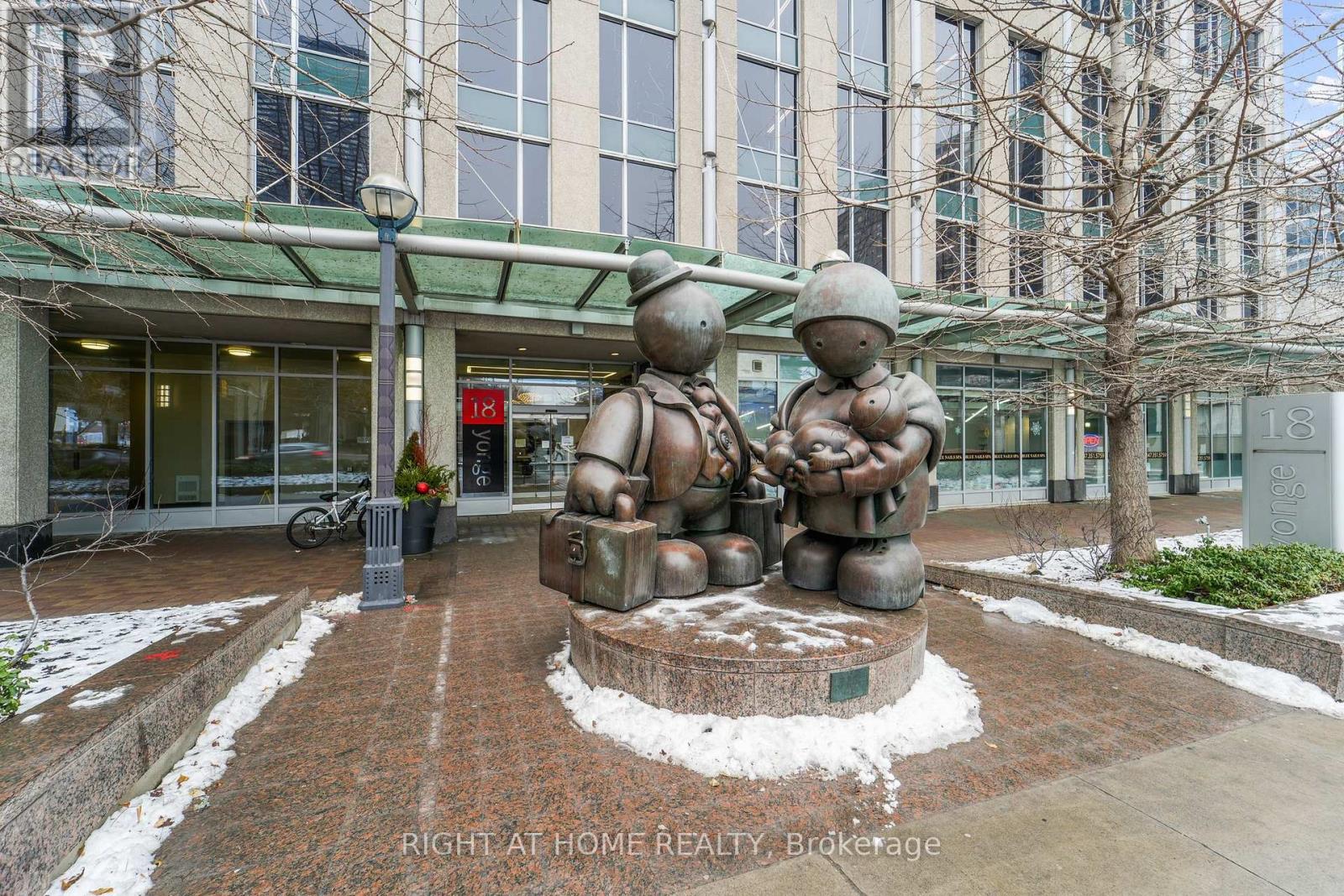 2315 - 18 Yonge Street, Toronto, Ontario  M5E 1Z8 - Photo 19 - C12119865