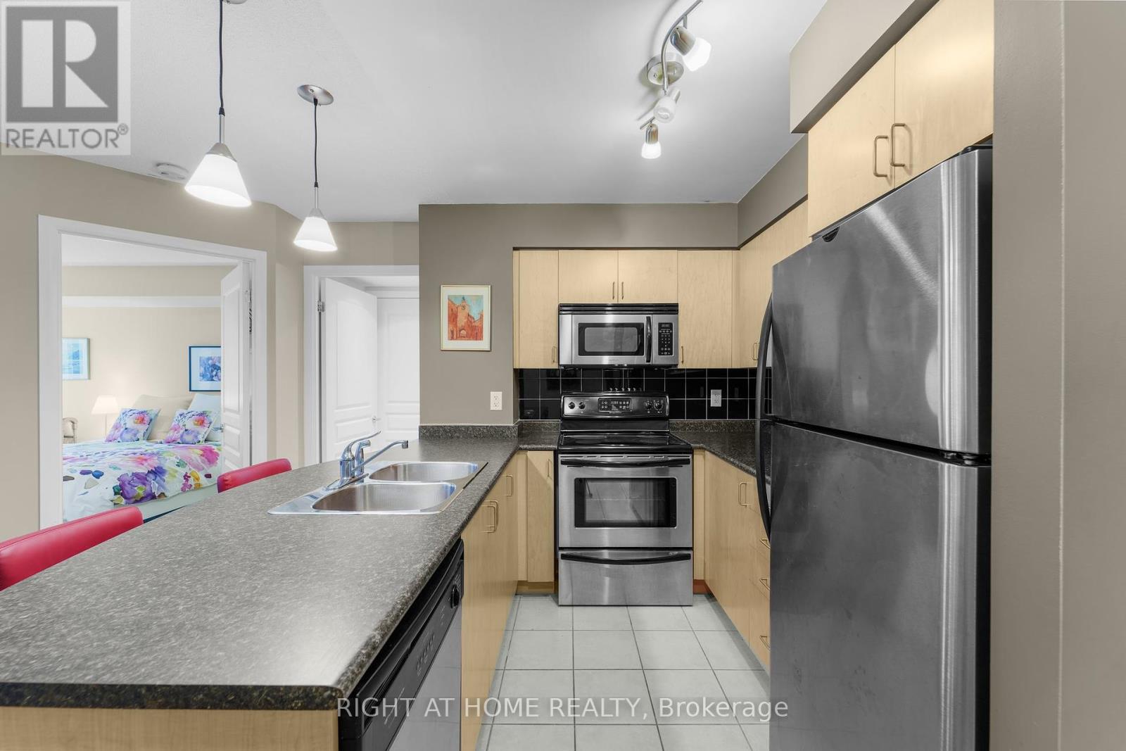 2315 - 18 Yonge Street, Toronto, Ontario  M5E 1Z8 - Photo 6 - C12119865
