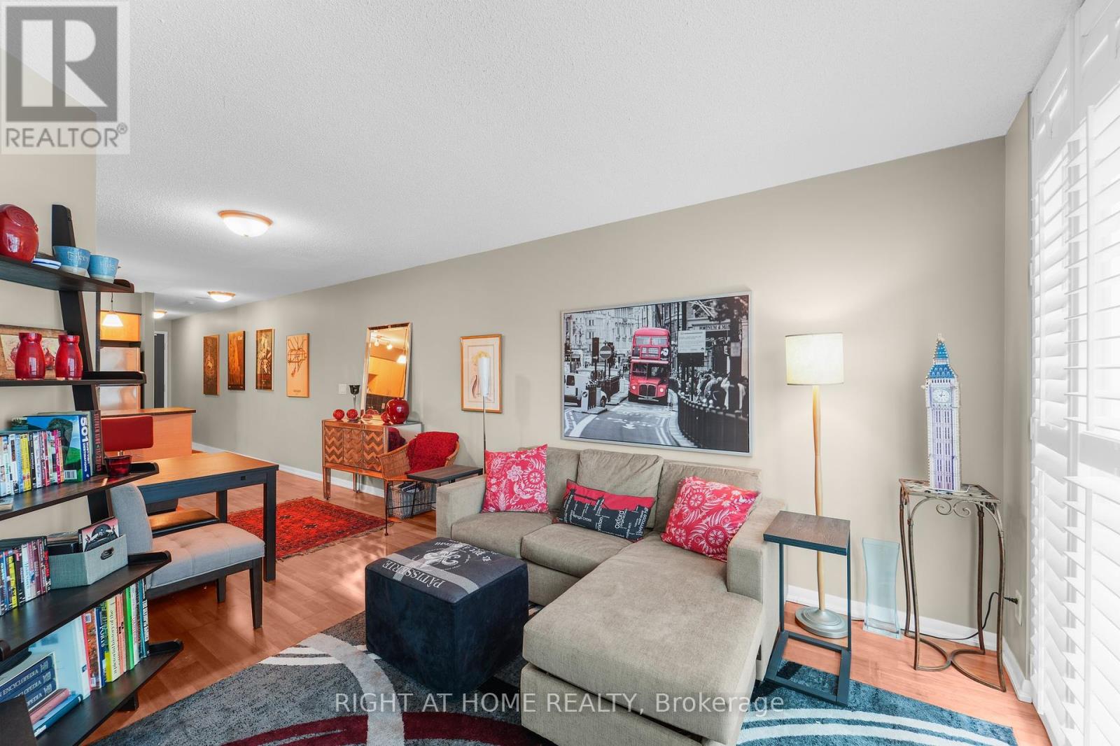 2315 - 18 Yonge Street, Toronto, Ontario  M5E 1Z8 - Photo 8 - C12119865