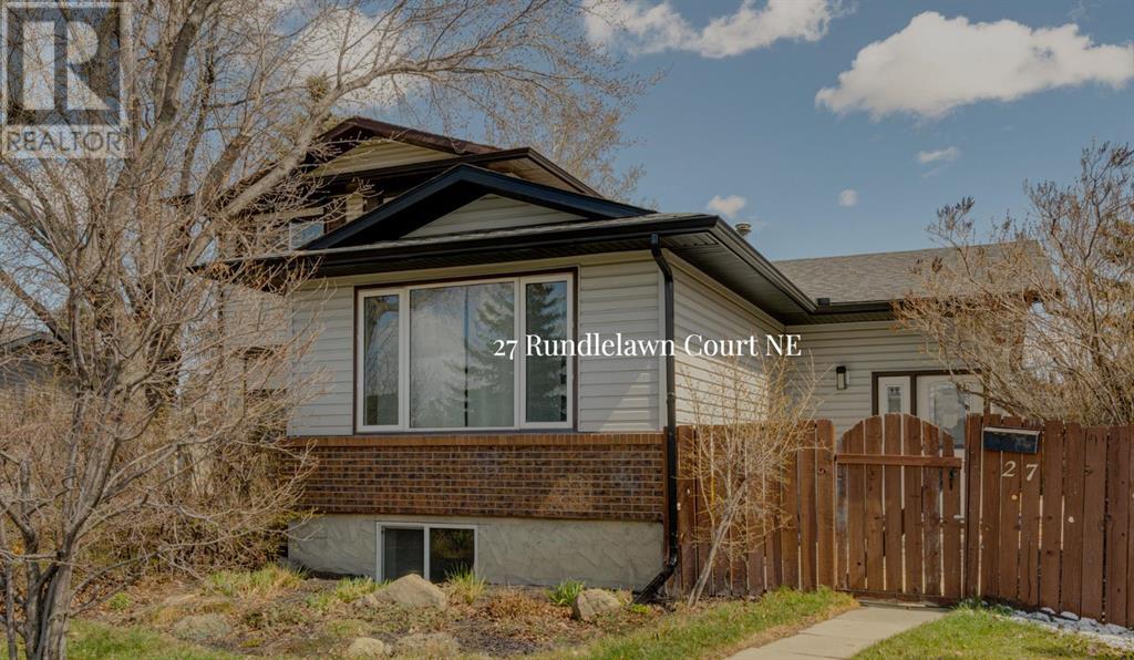 Property at 27 Rundlelawn Court NE image 1