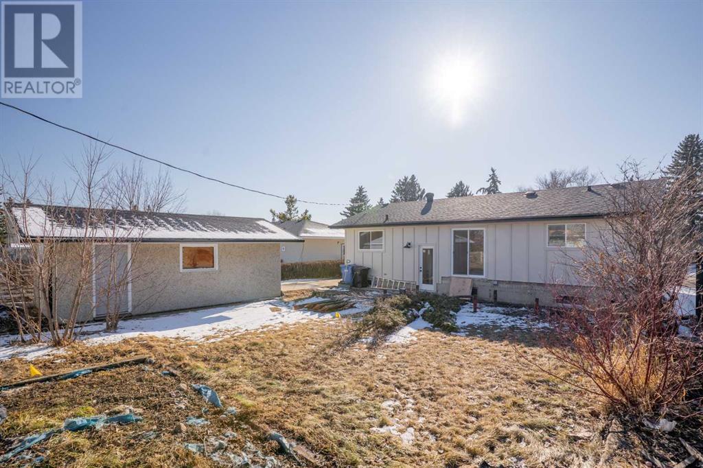 664 12 Avenue, Carstairs, Alberta  T0M 0N0 - Photo 45 - A2215367