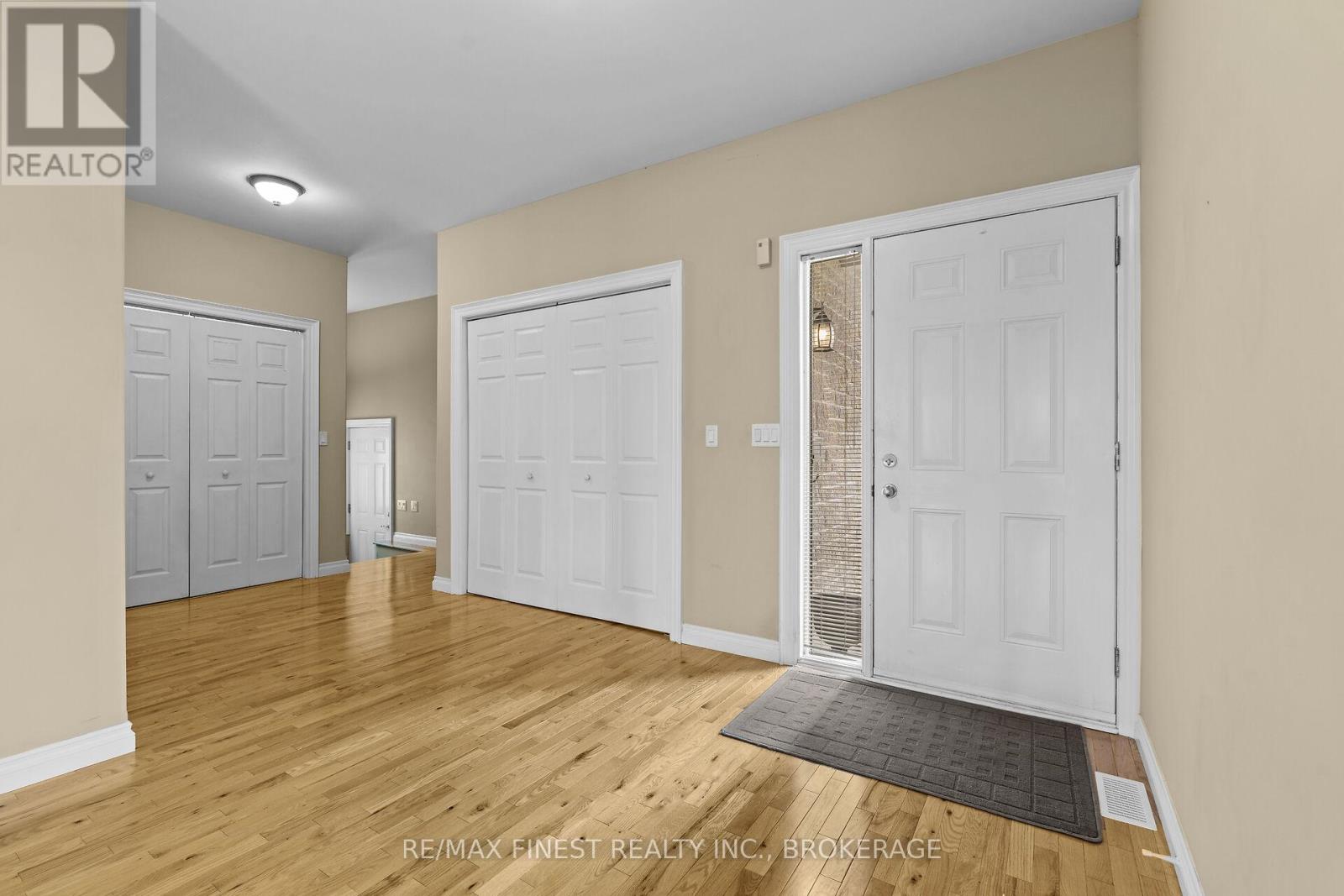 Property at 823 KANANASKIS DRIVE image 5