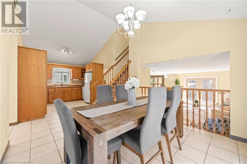 Property at 15 ABBEYWOOD Crescent image 5