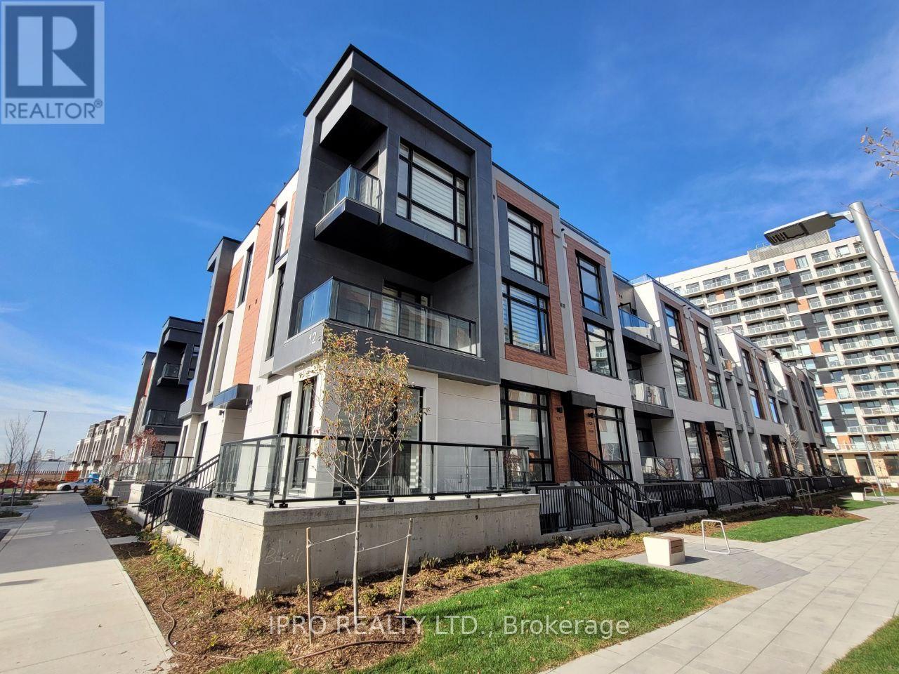 1132 - 12 DAVID EYER ROAD, Richmond Hill, Ontario