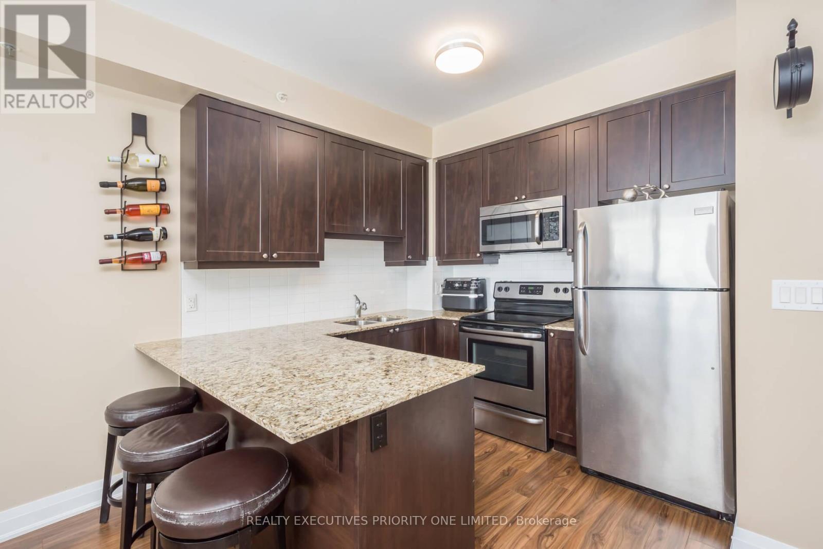 514 - 24 Woodstream Boulevard, Vaughan, Ontario  L4L 8C4 - Photo 11 - N12119820