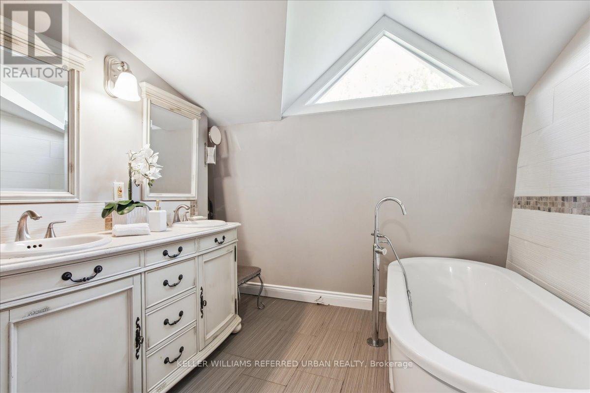 1 Cedarhurst Park, Georgina, Ontario  L0E 1L0 - Photo 32 - N12119827
