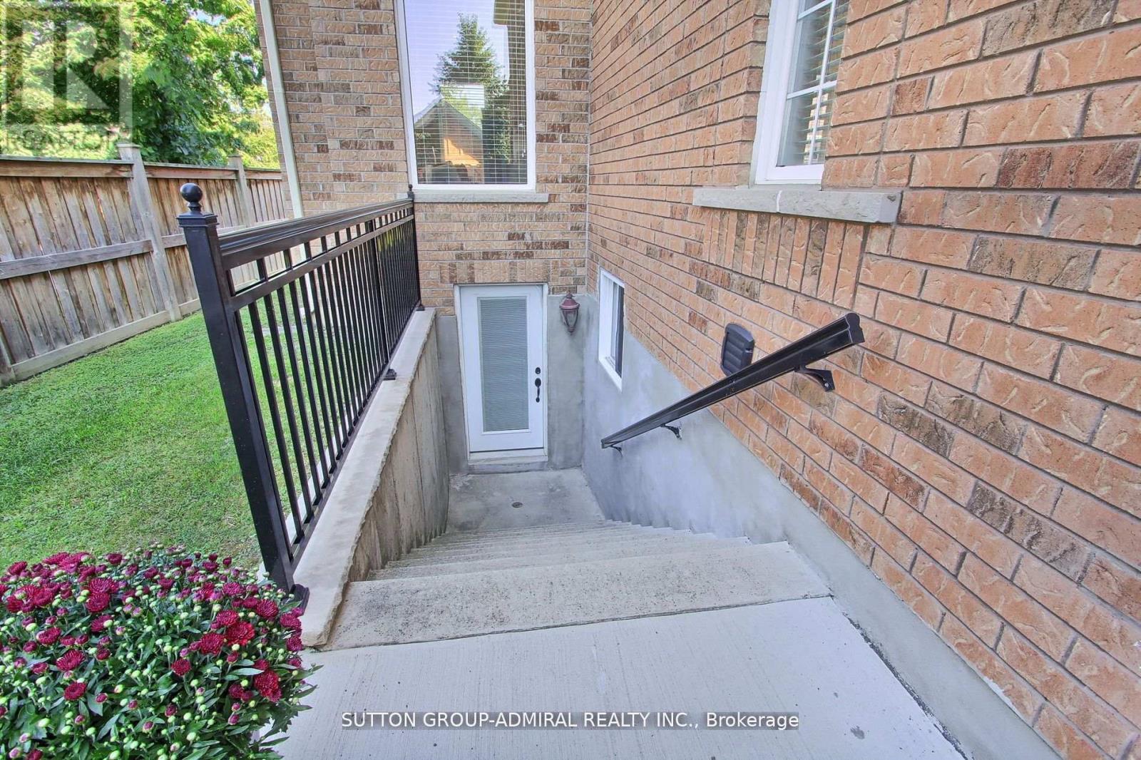 50 Guery Crescent, Vaughan, Ontario  L4L 9P5 - Photo 32 - N12119856