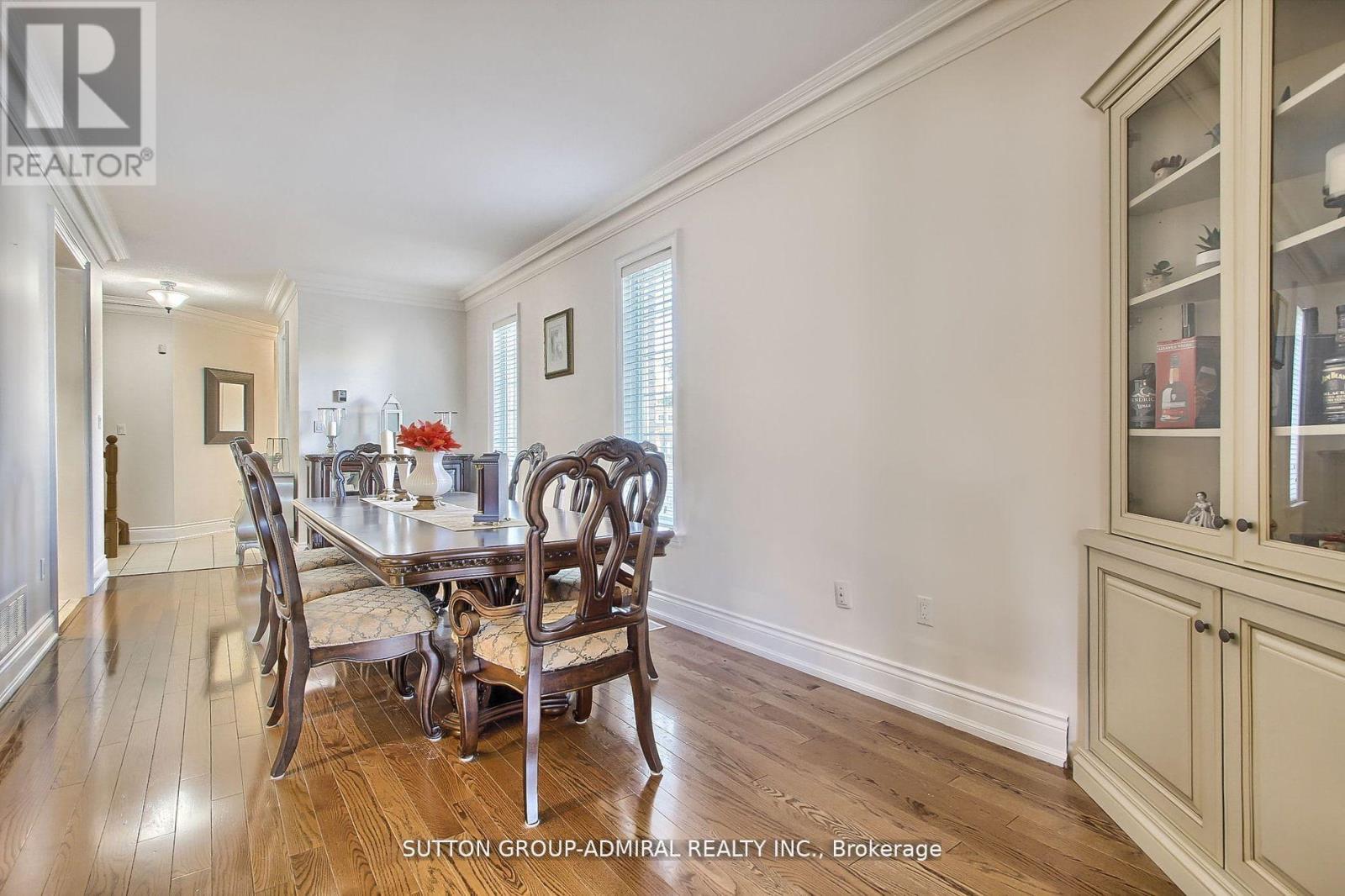 50 Guery Crescent, Vaughan, Ontario  L4L 9P5 - Photo 9 - N12119856